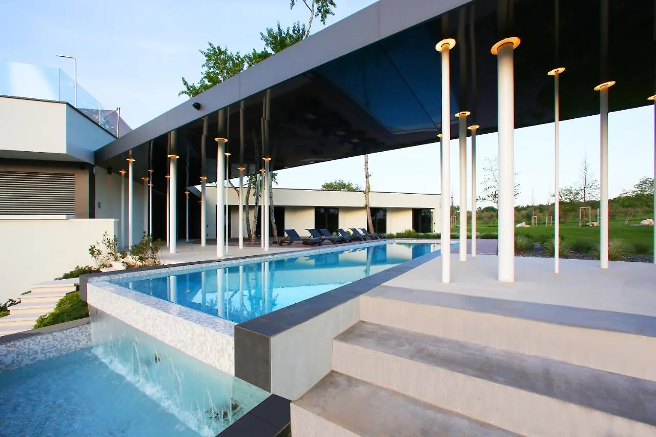 Villa Calvia Crispinilla Novigrad (Istria)